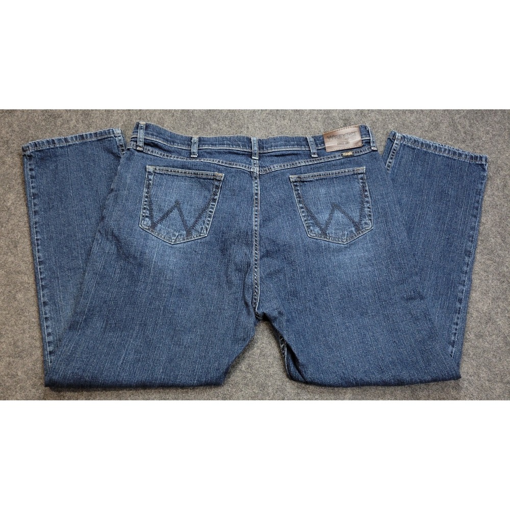 Wrangler Jeans Mens 42x30 Blue Denim Whiskered Faded Regular Fit Straight Leg